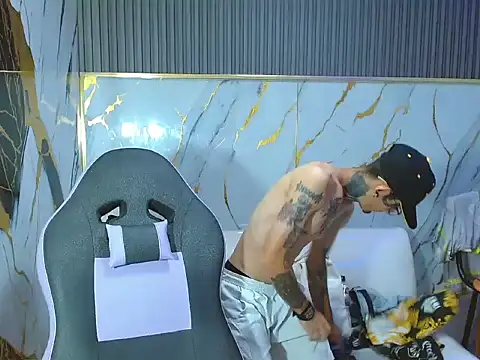 Boy tatto77 online show from 04-07-26, 07:58