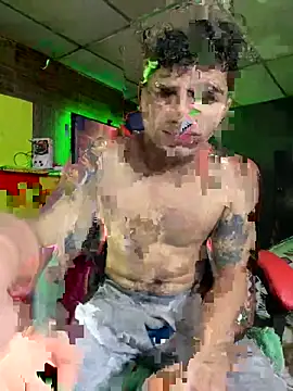 Snapshot of JustynAle2025 chatting on 01-07-26, 04:04 JustynAle2025 online show from 01-07-26, 04:04