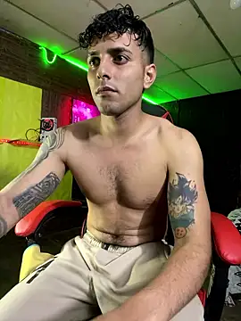 Snapshot of JustynAle2025 chatting on 01-11-26, 03:55 JustynAle2025 online show from 01-11-26, 03:55