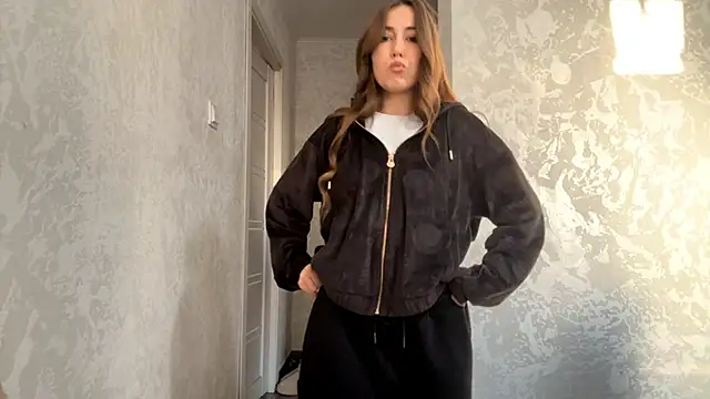 Snapshot of DeannaSuri chatting on 12-19-25, 01:29 DeannaSuri online show from 12-19-25, 01:29