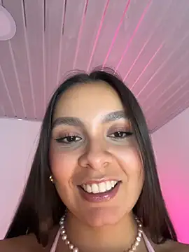 Snapshot of Nicollewest1 chatting on 03-14-26, 02:17 Nicollewest1 online show from 03-14-26, 02:17