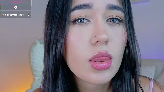Snapshot of emmy_candy_18 chatting on 07-03-26, 12:17 emmy candy 18 online show from 07-03-26, 12:17