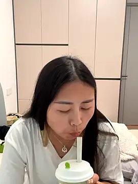 zzdd999 online show from 04-22-26, 01:45