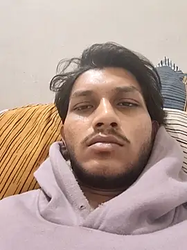 Snapshot of Alberto_69000 chatting on 12-18-25, 05:02 Alberto 69000 online show from 12-18-25, 05:02