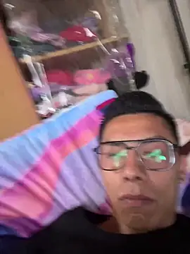 Snapshot of Marko-18 chatting on 12-20-25, 07:10 Marko-18 online show from 12-20-25, 07:10