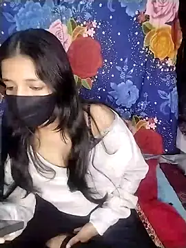 Snapshot of Surbhi-dixit chatting on 01-07-26, 08:00 Surbhi-dixit online show from 01-07-26, 08:00