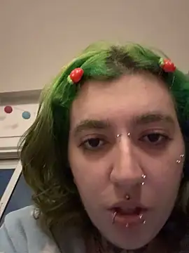 CrejinhaGotica online show from 12-20-25, 11:45