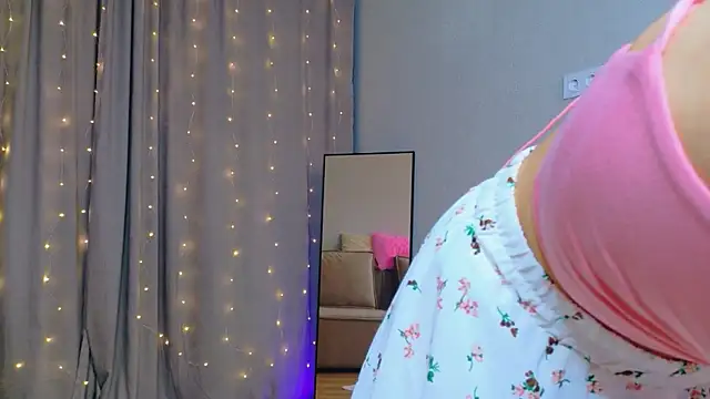 MidnightLily  online show from 12-22-25, 02:52