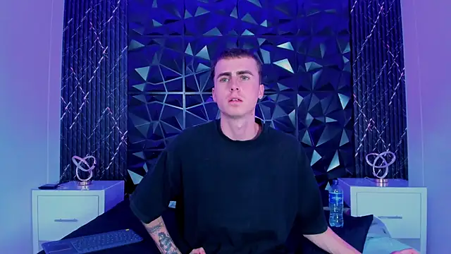 SpaceBoy1 online show from 02-19-26, 08:49