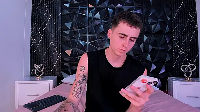 SpaceBoy1 online show from 03-11-26, 09:10