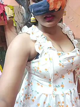 Snapshot of Babyx00 chatting on 01-18-26, 04:44 Babyx00 online show from 01-18-26, 04:44