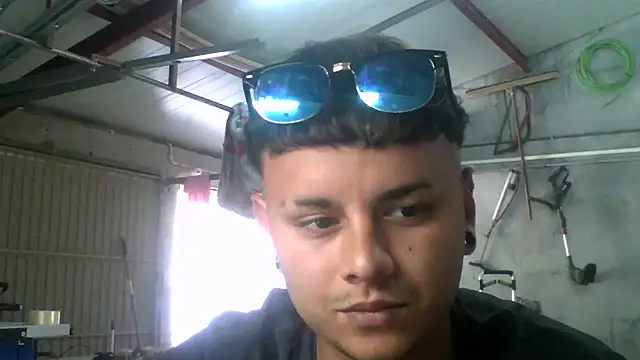 Sickbooy69 online show from 04-22-26, 12:18