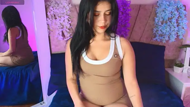 hannaa cute online show from 05-13-26, 12:19