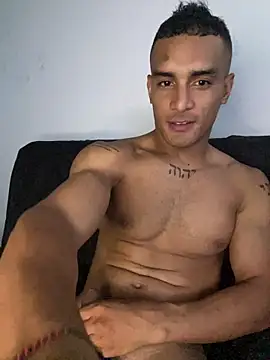 Maicol xxxx online show from 02-13-26, 01:51