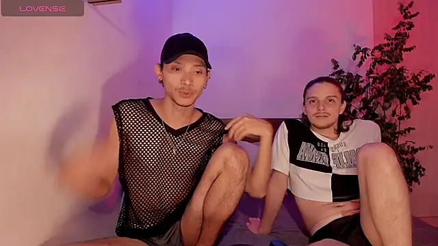 Theo Damon online show from 12-22-25, 08:39