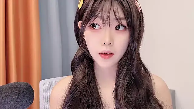 smalldaisy online show from 02-13-26, 01:45