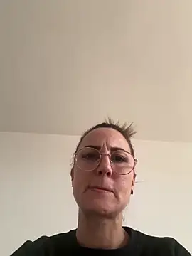 gatita07 online show from 12-22-25, 02:14