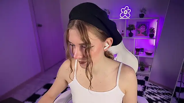 KellySunn online show from 04-20-26, 08:06