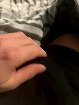 Snapshot of tgetshorny chatting on 12-19-25, 06:59 tgetshorny online show from 12-19-25, 06:59