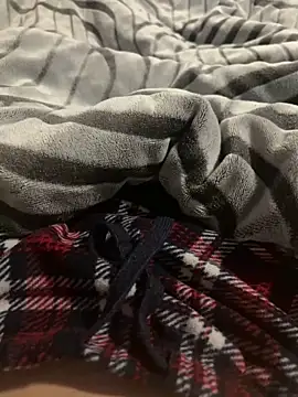 Snapshot of tgetshorny chatting on 12-20-25, 06:48 tgetshorny online show from 12-20-25, 06:48