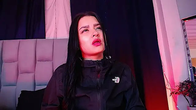 Emilyy05  online show from 02-01-26, 03:16