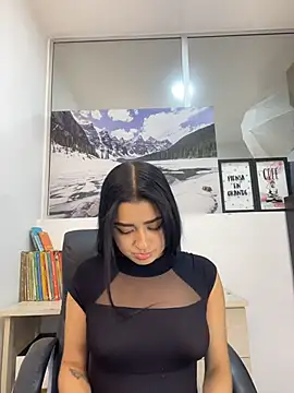 Emilyy05  online show from 07-19-26, 11:52
