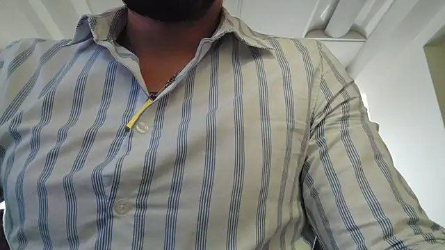 Snapshot of Aaron_hoffman chatting on 07-10-26, 10:23 Aaron hoffman online show from 07-10-26, 10:23
