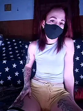 Lunara Noir online show from 12-22-25, 10:18