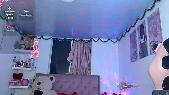 Snapshot of violett_brown9 chatting on 02-25-26, 03:38 violett brown9 online show from 02-25-26, 03:38