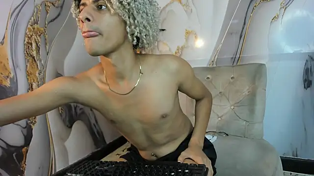 Victor LatinBoy online show from 12-22-25, 07:00