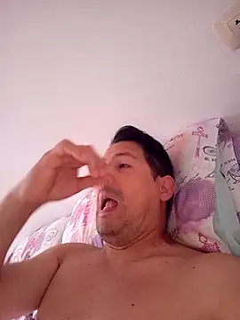 Snapshot of chico-en-tanga chatting on 03-25-26, 11:11 chico-en-tanga online show from 03-25-26, 11:11