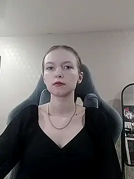 Yzi online show from 12-23-25, 09:51