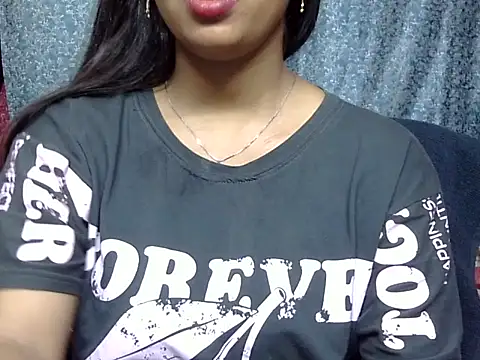 cute Dirty Diva online show from 05-18-26, 05:13