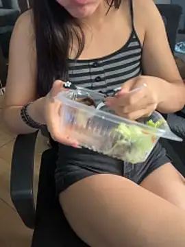 Sofii unicorn online show from 04-20-26, 05:16