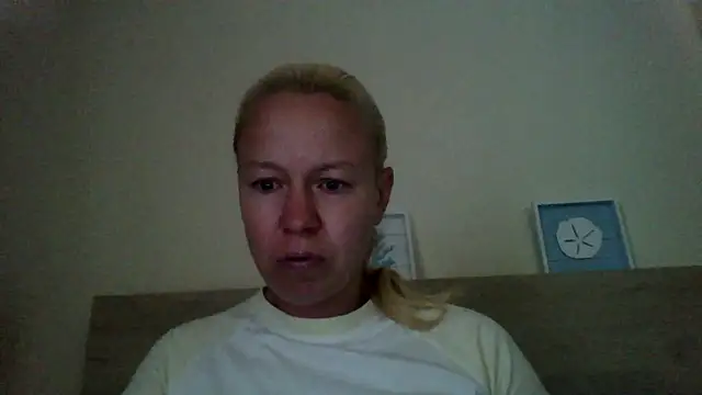 jennyblondeuk online show from 04-18-26, 06:23