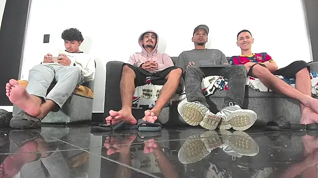 colombian alphas online show from 12-21-25, 04:30