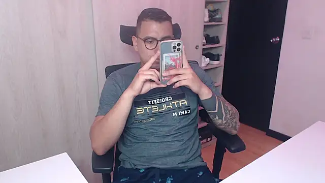 DanteVesper online show from 04-15-26, 02:18