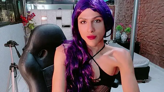 CarolineJesh online show from 12-23-25, 02:53