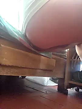 karelyruiz15 online show from 04-14-26, 07:20