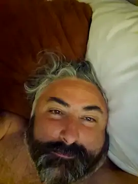 Snapshot of MacGuyver20 chatting on 12-21-25, 07:15 MacGuyver20 online show from 12-21-25, 07:15