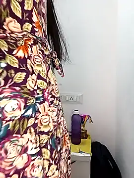 Deshi bhabhi143 online show from 06-10-26, 06:34