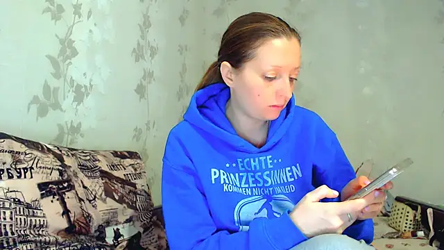 CrystallAngel online show from 02-08-26, 04:43