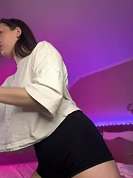 Snapshot of LuxBrunette_ chatting on 02-09-26, 05:22 LuxBrunette online show from 02-09-26, 05:22