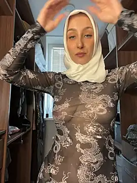 LuxBrunette  online show from 05-22-26, 06:09