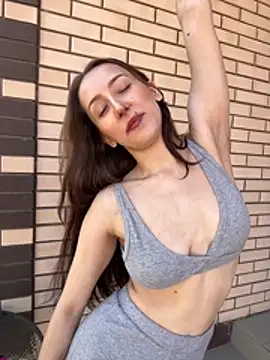 Snapshot of LuxBrunette_ chatting on 06-28-26, 06:08 LuxBrunette online show from 06-28-26, 06:08
