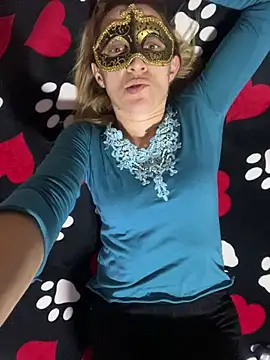 Snapshot of SexyMamiVee chatting on 02-11-26, 12:10 SexyMamiVee online show from 02-11-26, 12:10