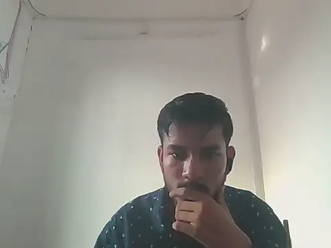 Snapshot of badaa_lund chatting on 07-16-26, 12:00 badaa lund online show from 07-16-26, 12:00
