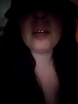 Snapshot of EdgedSleeve chatting on 01-07-26, 12:13 EdgedSleeve online show from 01-07-26, 12:13