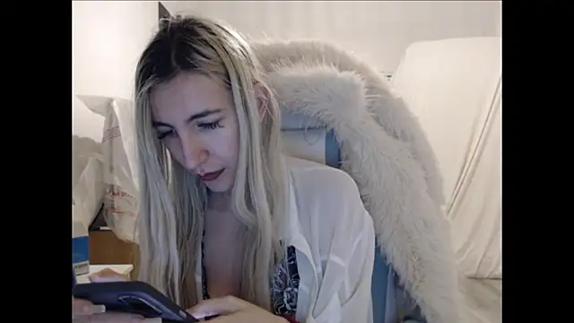 Snapshot of BarbieBlondieGirl chatting on 02-24-26, 07:23 BarbieBlondieGirl online show from 02-24-26, 07:23