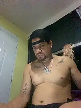 Dominicanobb online show from 02-05-26, 04:39